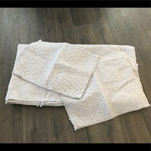 Real Simple Brand Quilt and shams